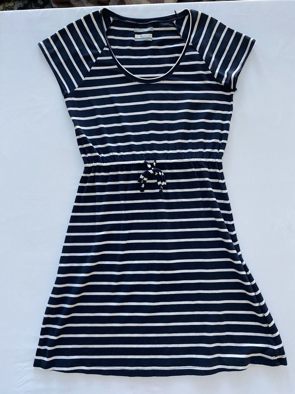 Columbia Omni-Wick Striped Knit Dress Women’s Medium Navy White Drawstring